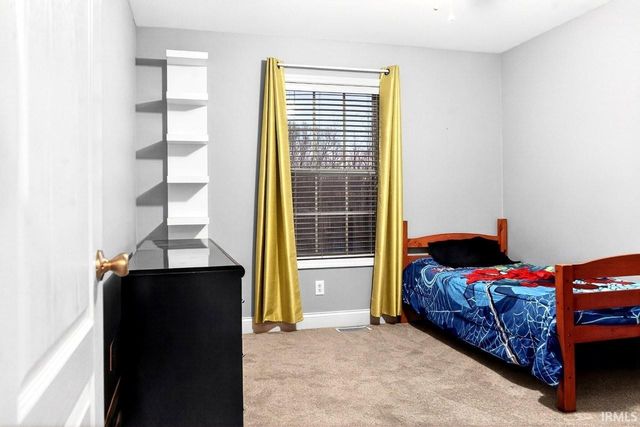 2221 Bremmerton Drive, Evansville, IN 47711