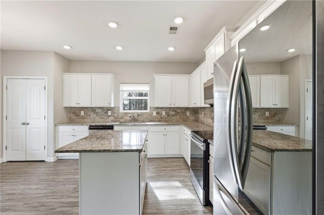 317 Brook Court, Temple, GA 30179