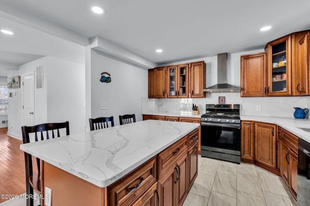 38 E Sunset Avenue E, Red Bank, NJ 07701