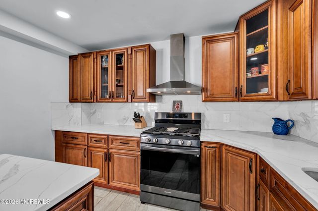 38 E Sunset Avenue E, Red Bank, NJ 07701
