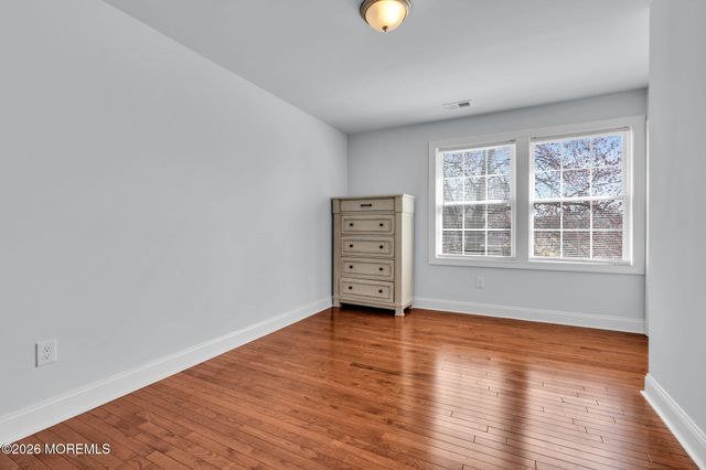 38 E Sunset Avenue E, Red Bank, NJ 07701