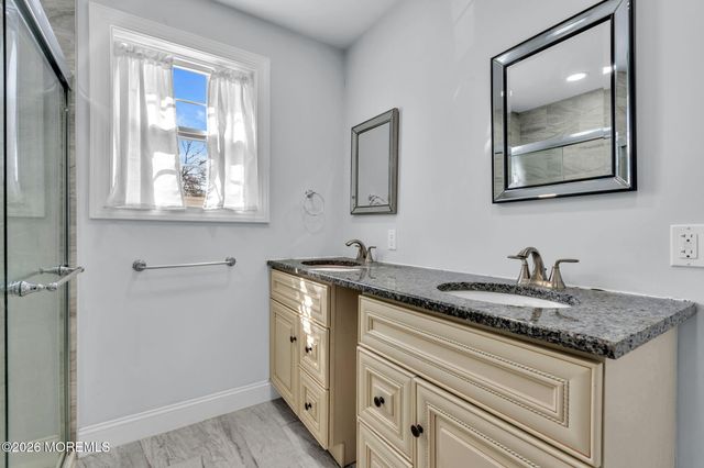 38 E Sunset Avenue E, Red Bank, NJ 07701