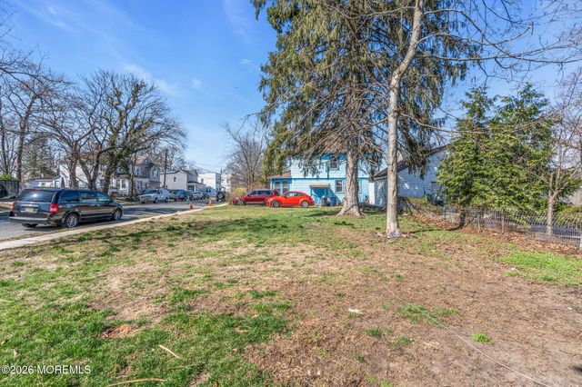38 E Sunset Avenue E, Red Bank, NJ 07701