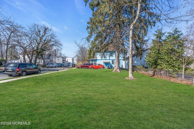 38 E Sunset Avenue E, Red Bank, NJ 07701