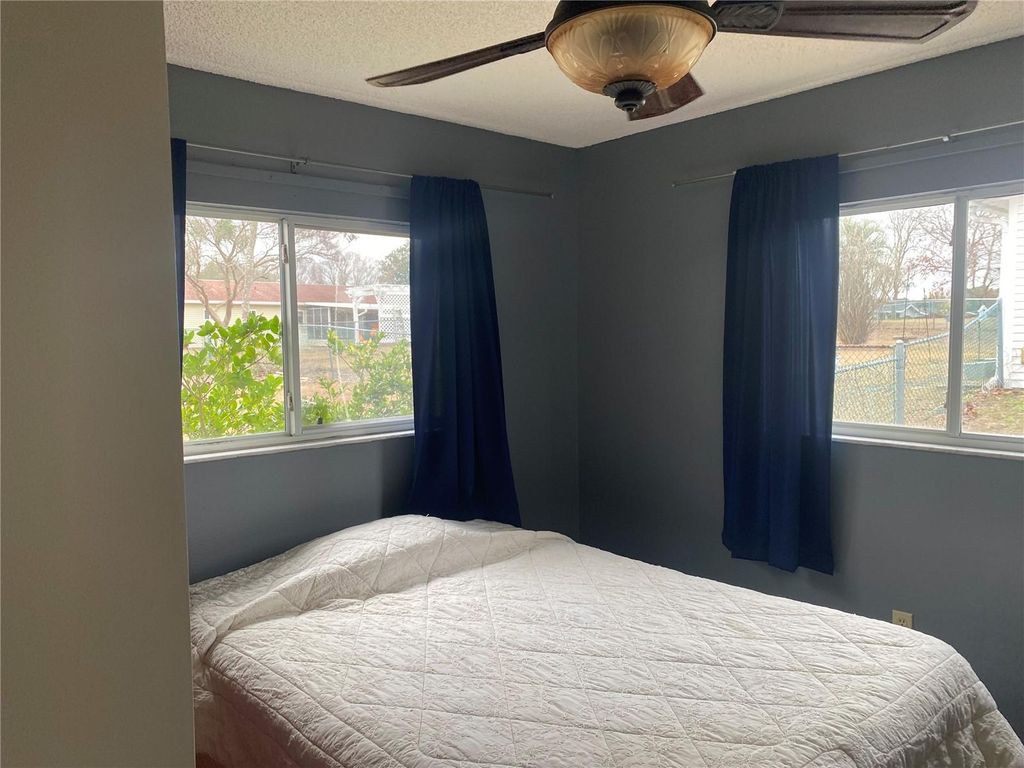 Image 20 of property listing at 11171 SW 79TH AVENUE, Ocala, FL 34476