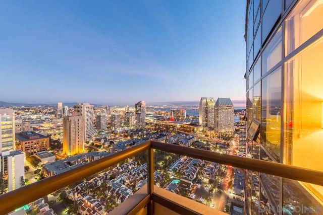 700 W E St 3504, San Diego, CA 92101