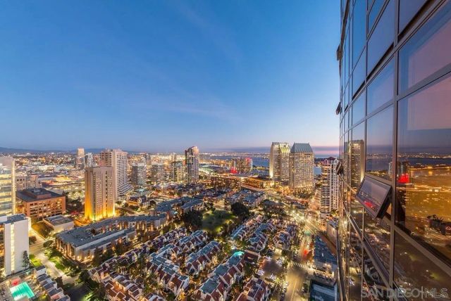 700 W E St 3504, San Diego, CA 92101