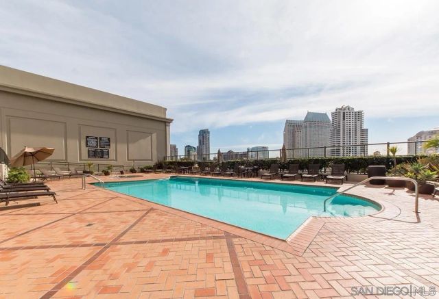 700 W E St 3504, San Diego, CA 92101