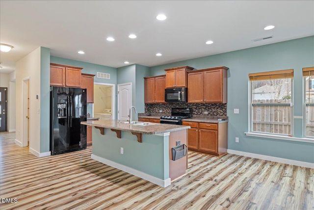 700 Harvest Point Drive, Fuquay Varina, NC 27526