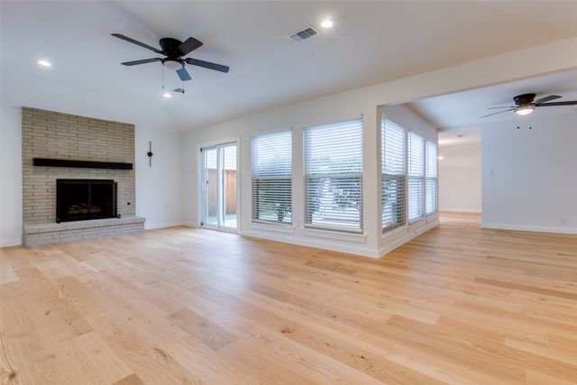 5014 Roundtable Lane, Garland, TX 75044