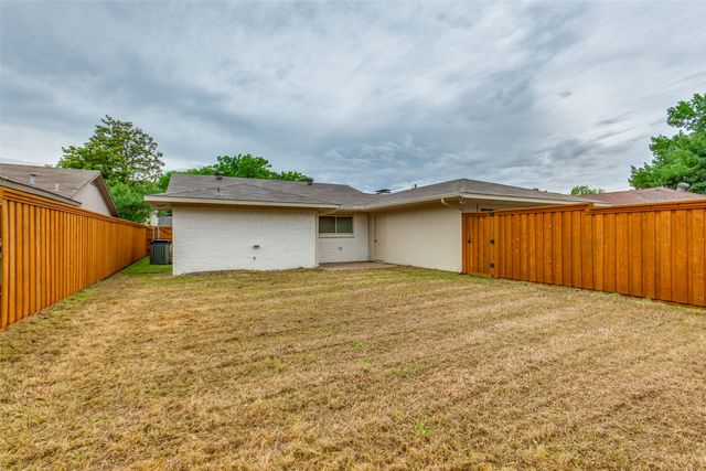 5014 Roundtable Lane, Garland, TX 75044