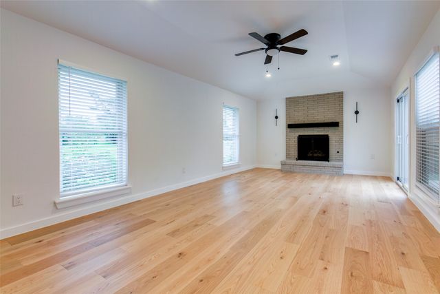 5014 Roundtable Lane, Garland, TX 75044