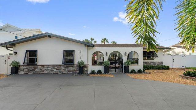 7008 S SHORE DRIVE S, South Pasadena, FL 33707