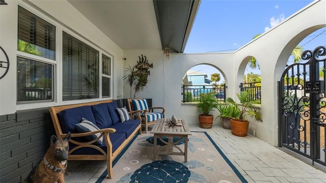7008 S SHORE DRIVE S, South Pasadena, FL 33707