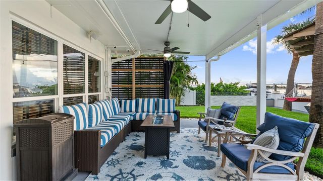 7008 S SHORE DRIVE S, South Pasadena, FL 33707