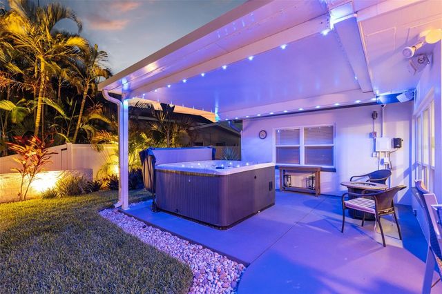 7008 S SHORE DRIVE S, South Pasadena, FL 33707