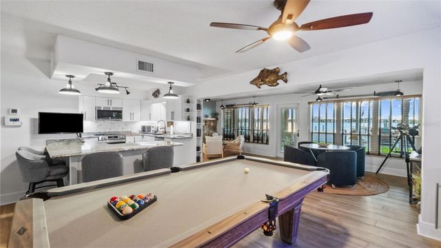 7008 S SHORE DRIVE S, South Pasadena, FL 33707