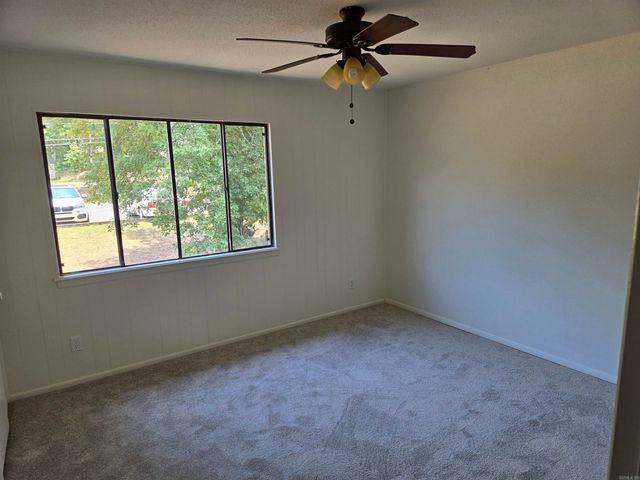 104 Chelsea Dr #49, Fairfield Bay, AR 72088