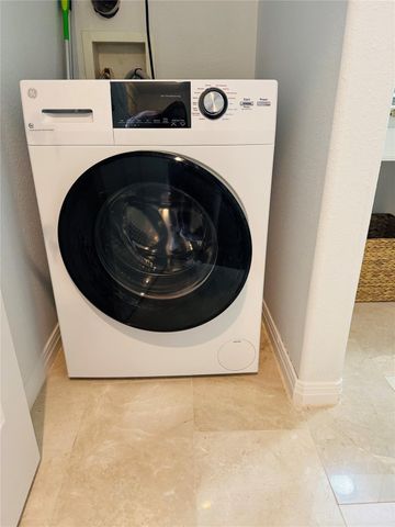 1500 East Side DR 219A, Austin, TX 78704