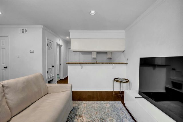 1500 East Side DR 219A, Austin, TX 78704