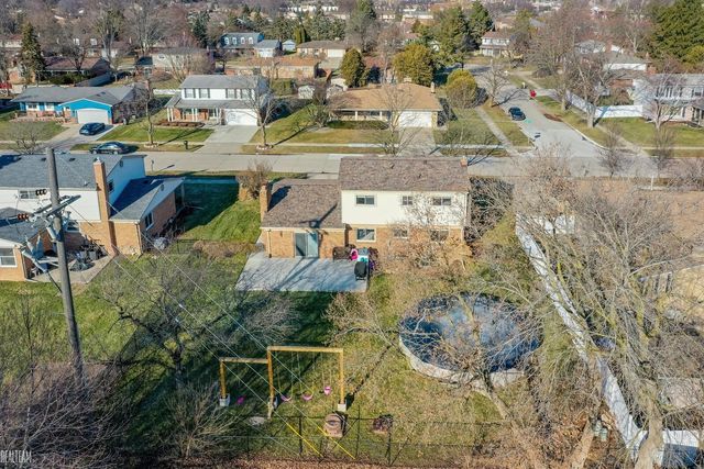 16660 Grillo Drive, Clinton Twp, MI 48038