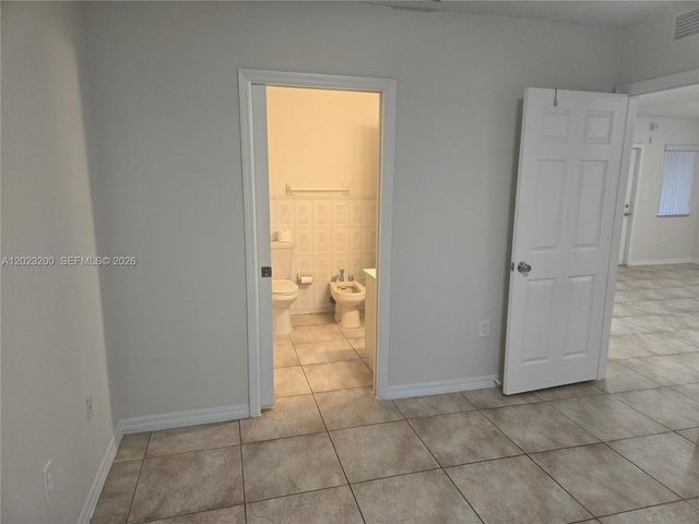 9400 SW 169th St 00, Palmetto Bay, FL 33157