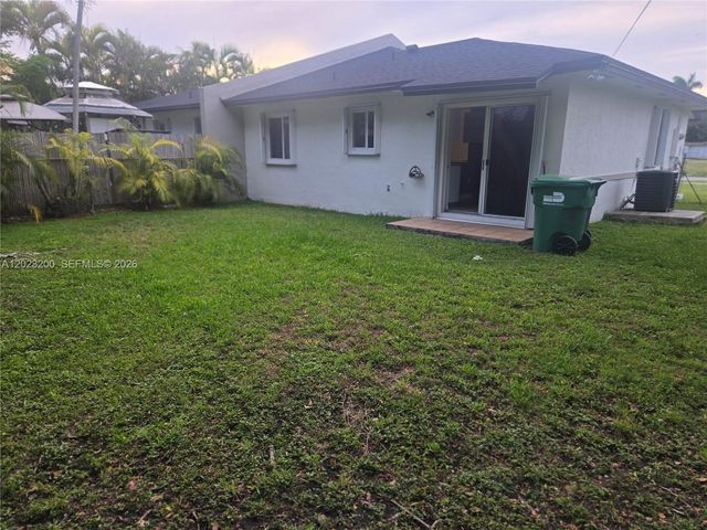 9400 SW 169th St 00, Palmetto Bay, FL 33157