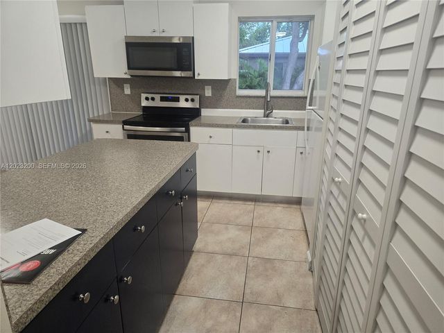 9400 SW 169th St 00, Palmetto Bay, FL 33157