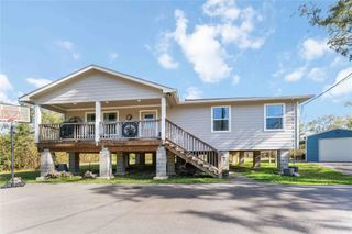 2615 Commerce Drive, Liverpool, TX 77577