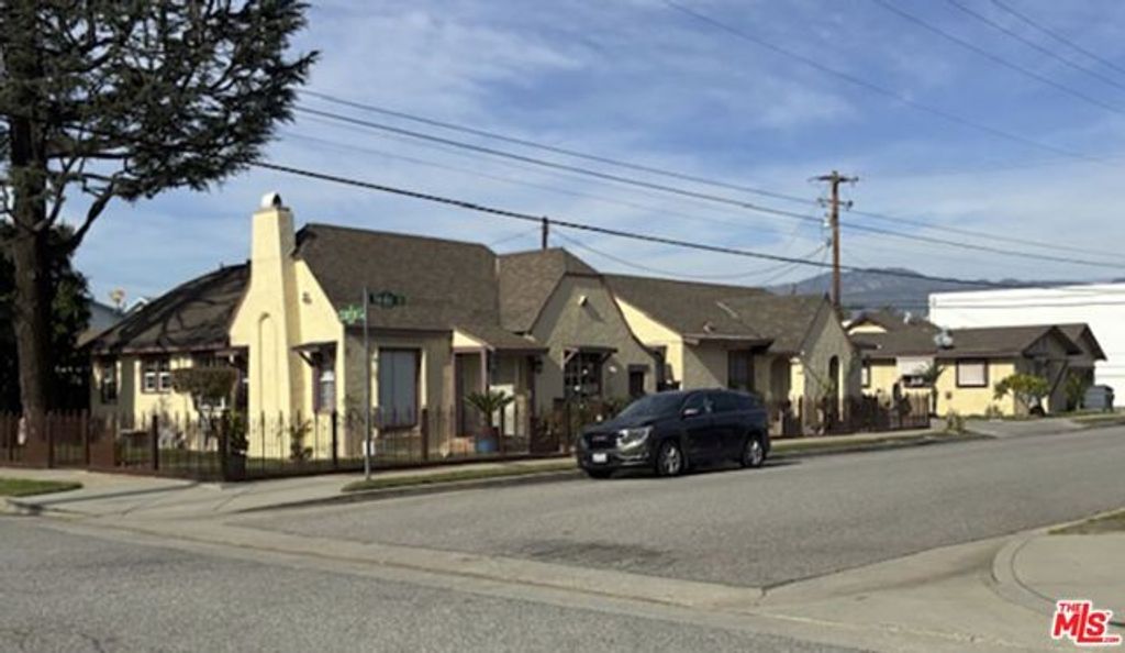 137 S 3rd Avenue, Covina, CA 91723