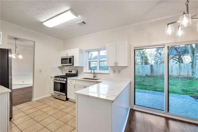 10795 Mortons Crossing, Alpharetta, GA 30022