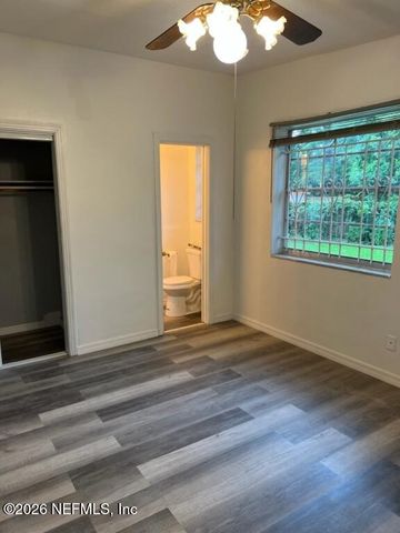 6831 RHONE Drive, Jacksonville, FL 32208