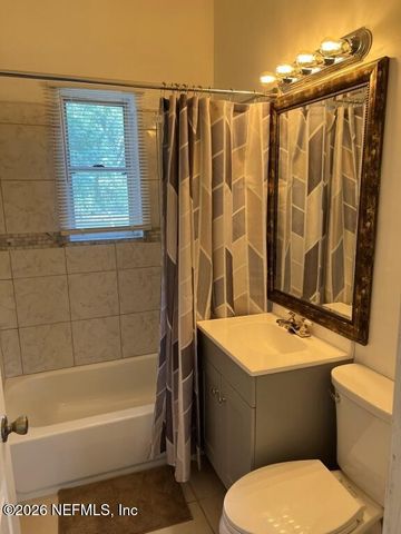 6831 RHONE Drive, Jacksonville, FL 32208