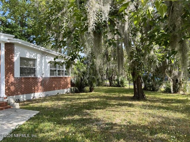 6831 RHONE Drive, Jacksonville, FL 32208