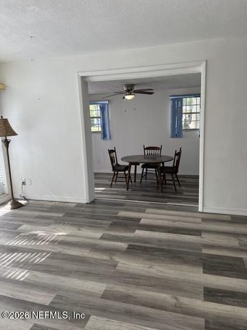 6831 RHONE Drive, Jacksonville, FL 32208