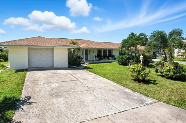 133 SE PECKHAM STREET SE, Port Charlotte, FL 33952