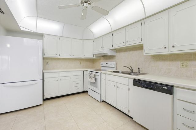 133 SE PECKHAM STREET SE, Port Charlotte, FL 33952