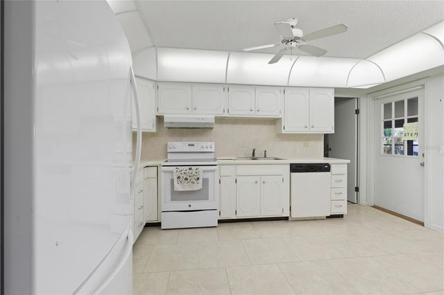 133 SE PECKHAM STREET SE, Port Charlotte, FL 33952