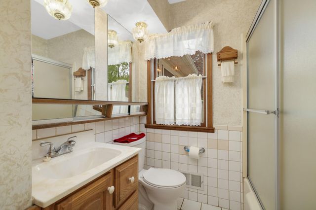 3908 Hayes Street NE, Columbia Heights, MN 55421