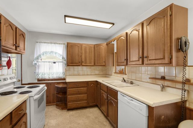 3908 Hayes Street NE, Columbia Heights, MN 55421