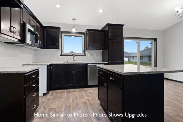 1274 PUTNAM DRIVE, Pulaski, WI 54162
