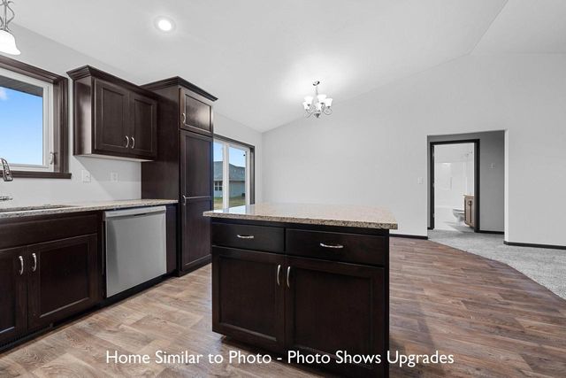 1274 PUTNAM DRIVE, Pulaski, WI 54162
