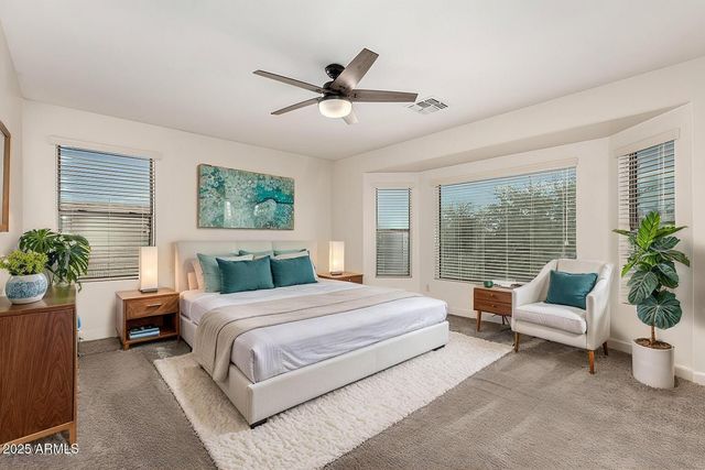 390 W Wisteria Place, Chandler, AZ 85248