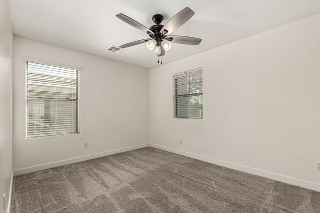390 W Wisteria Place, Chandler, AZ 85248