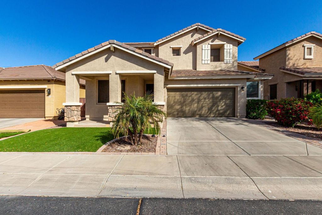 390 W Wisteria Place, Chandler, AZ 85248