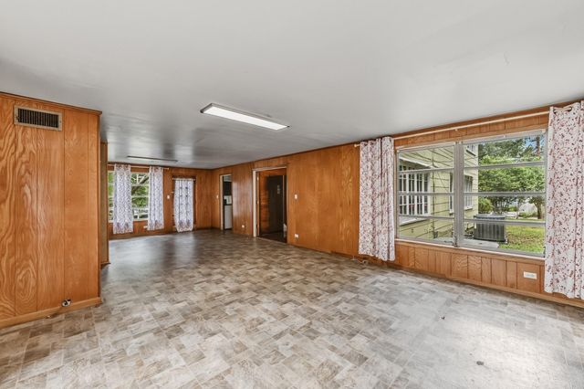 1505 20th Street, Huntsville, TX 77340