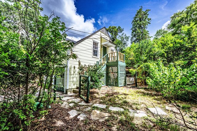 1505 20th Street, Huntsville, TX 77340