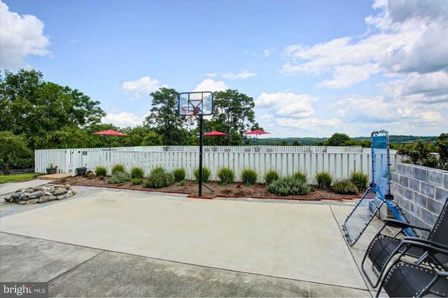 5140 BINO ROAD, Greencastle, PA 17225