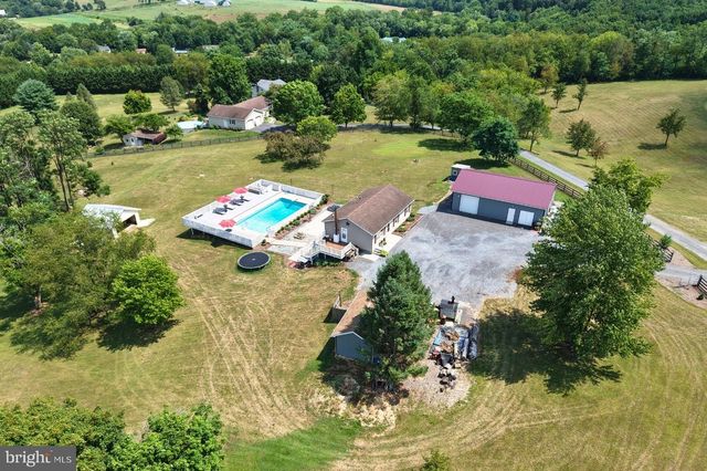 5140 BINO ROAD, Greencastle, PA 17225