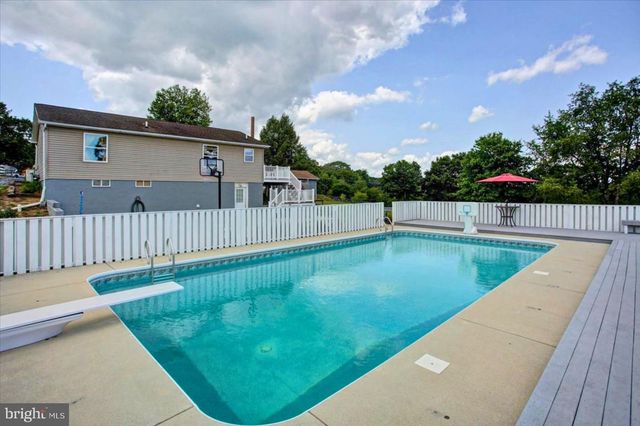 5140 BINO ROAD, Greencastle, PA 17225